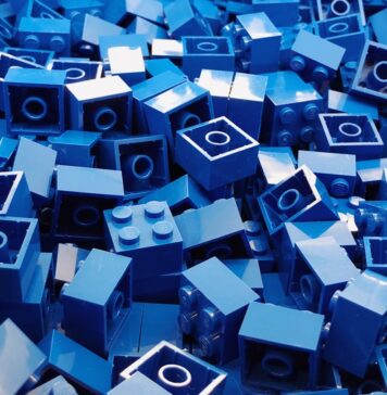 LEGO Bluey Shorts: A Brick-tastic Fusion of Animation and Play Ignites Global Fandom Alt text image for LEGO Bluey Shorts