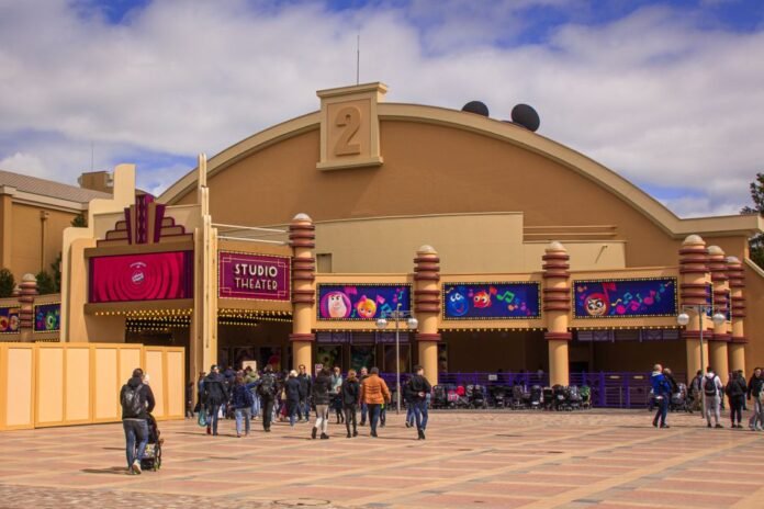 Alt text image for Pixar Ghost Market