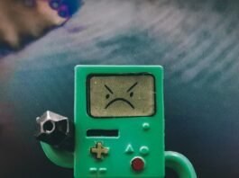 Alt text image for Adventure Time Deluxe Comics